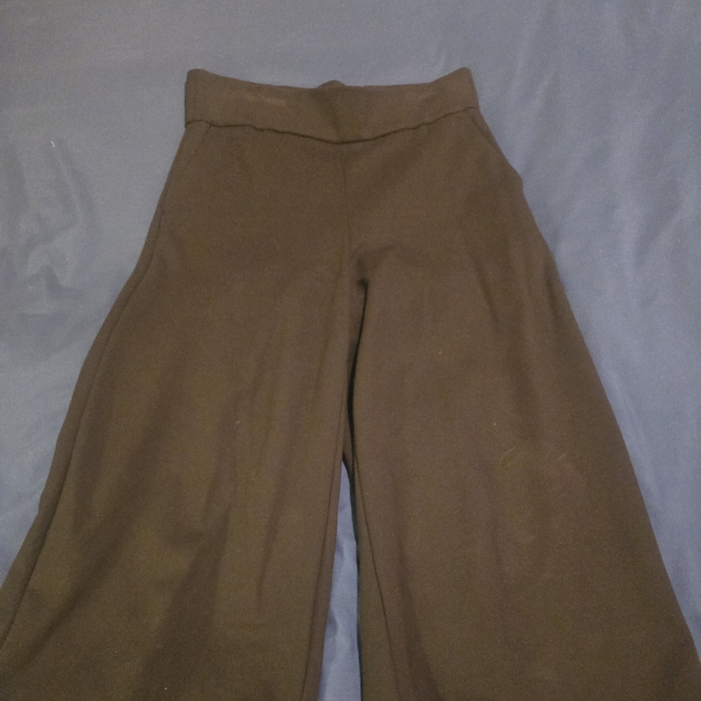 RW&CO. Black Wide Leg Crop Pant